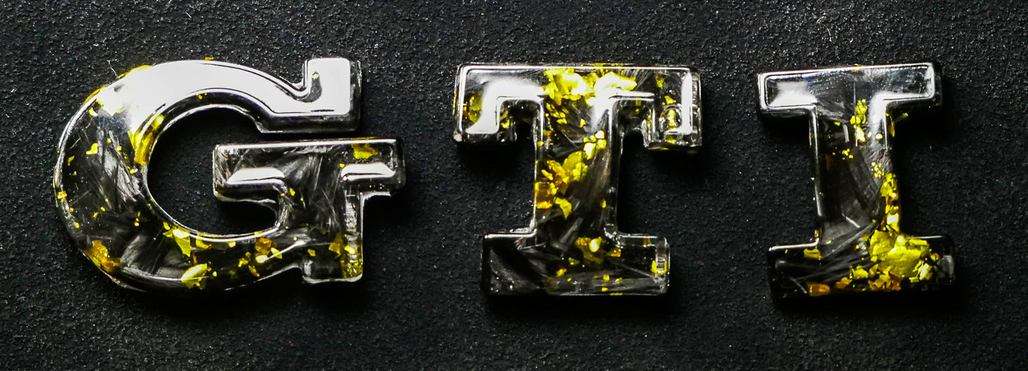 Badge GTI / GTD en carbone forgé véritable, fabriqué à la main