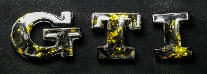 Badge GTI / GTD en carbone forgé véritable, fabriqué à la main