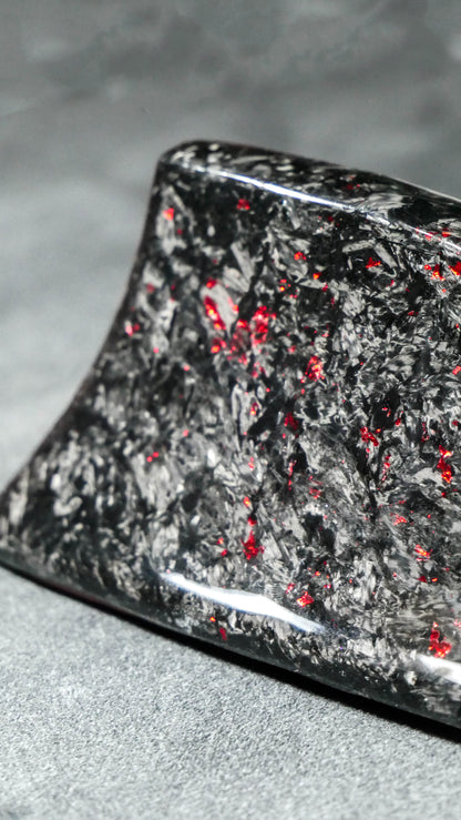 Geschmiedete Haifischflossenantenne aus Kohlefaser – Handgefertigt